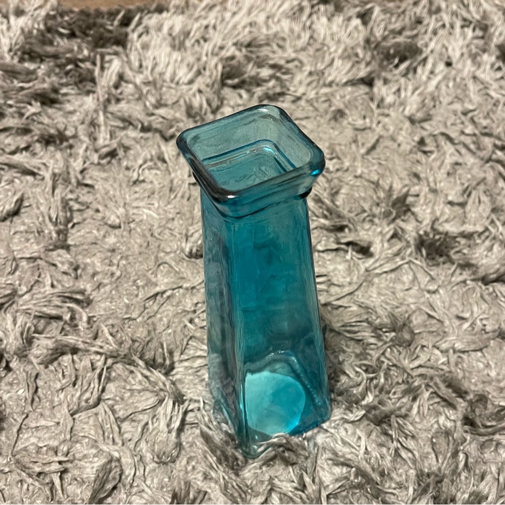 Vase - Picture 3 of 3